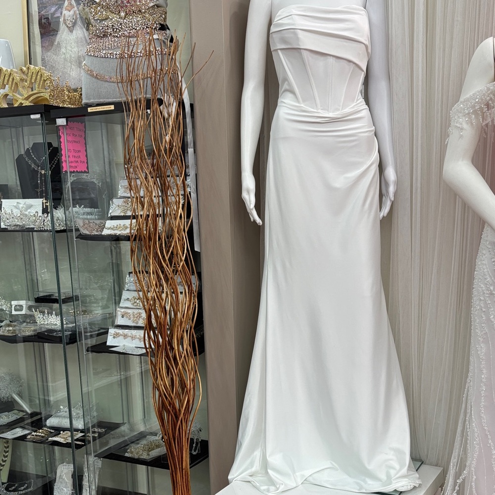 GLS Collective Elegant White Wedding Dress